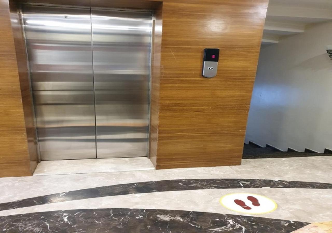拉吉宫殿酒店 艾哈迈德讷格尔 外观 照片